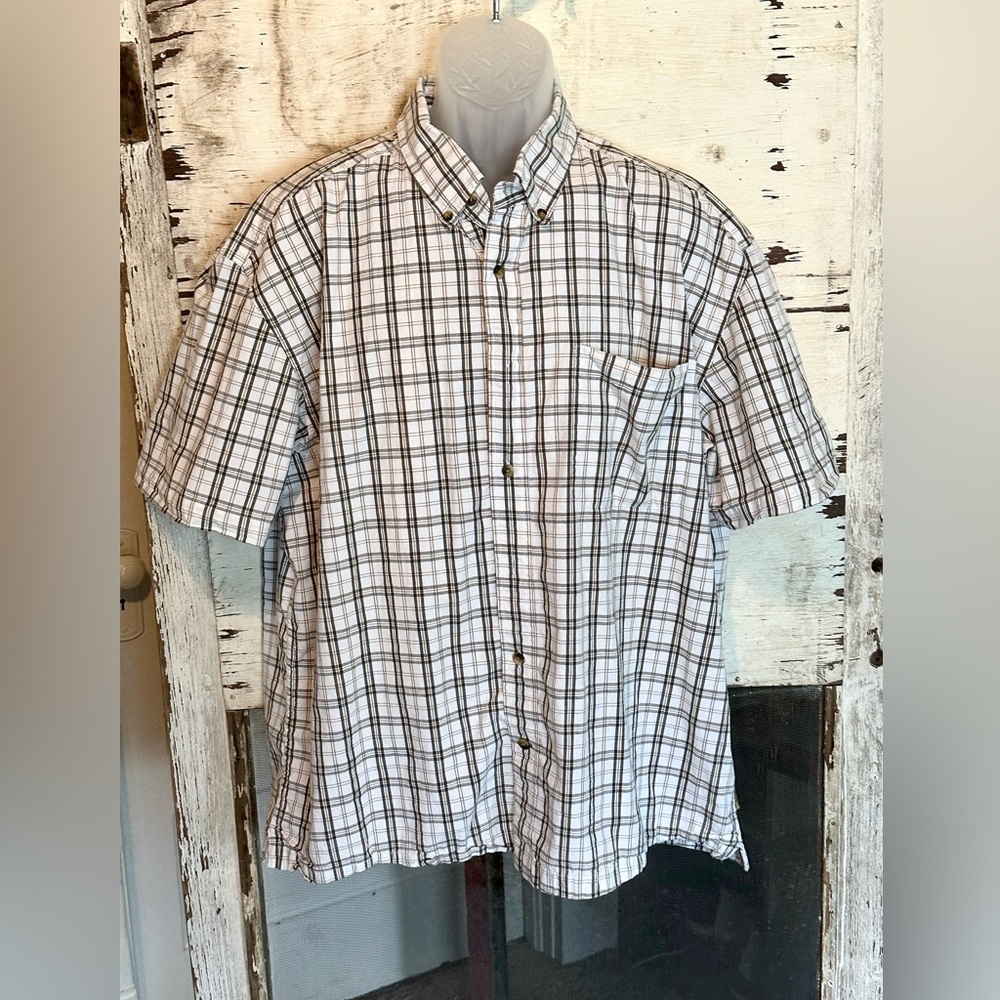Men’s Levi Strauss Signature Premium Shirts Short Sleeve Button Down.  Size XL!